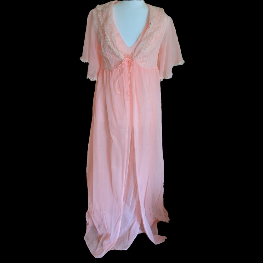 1970's Peignoir Set